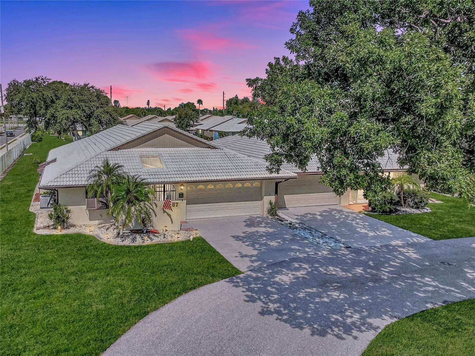 57 SANDSTONE CIR, Venice, FL 34293