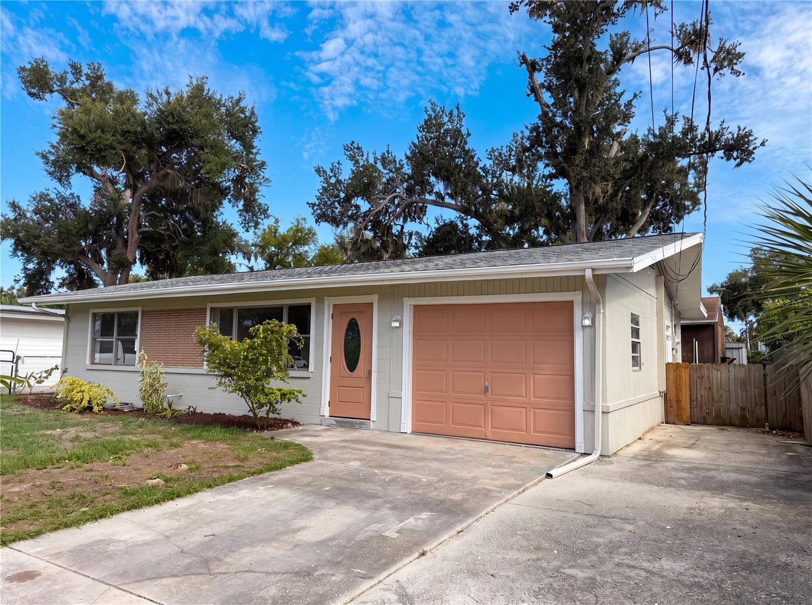 1516 2ND AVE E, Bradenton, FL 34208