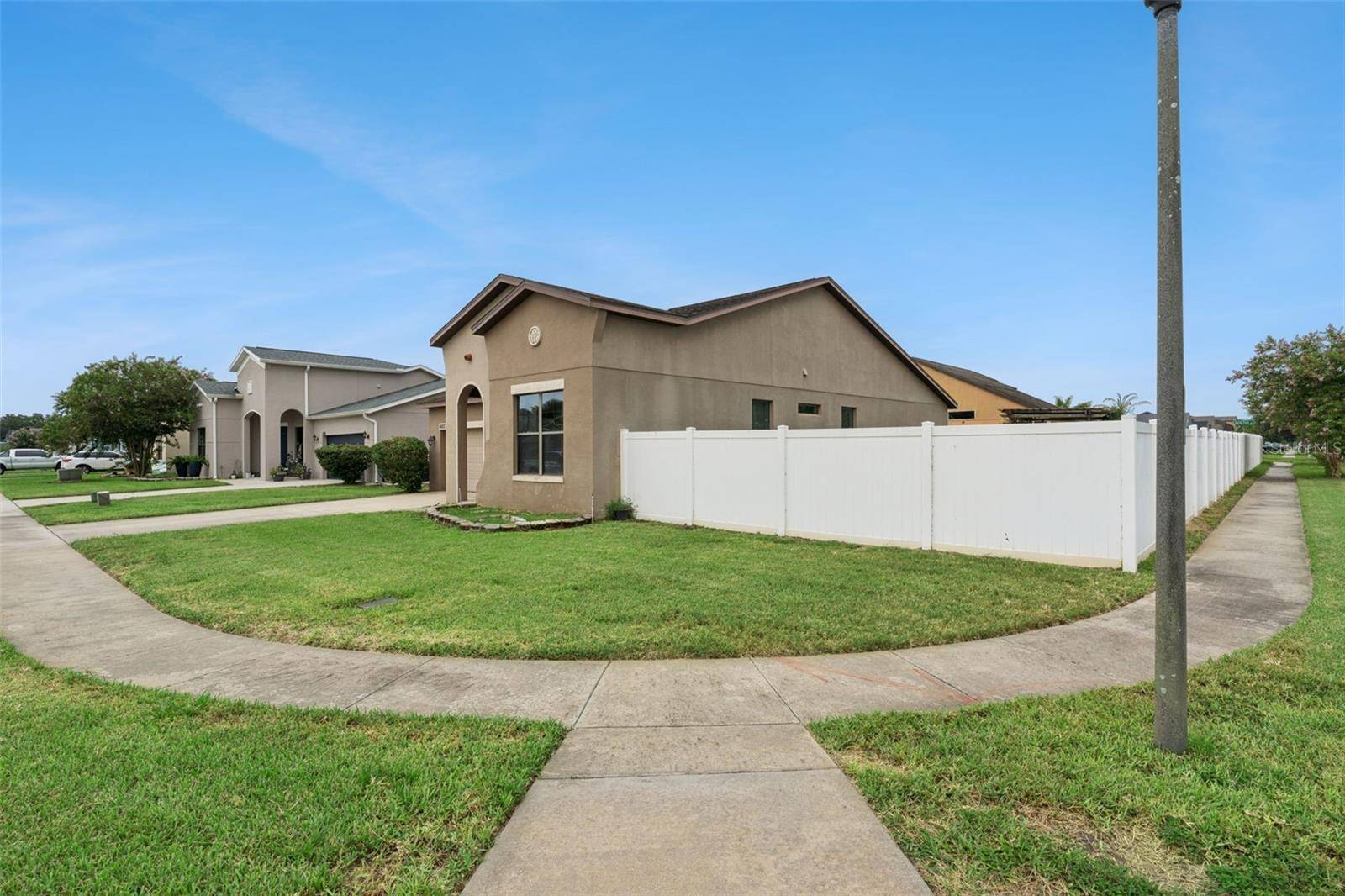 4882 ASHURST ST, Kissimmee, FL 34758