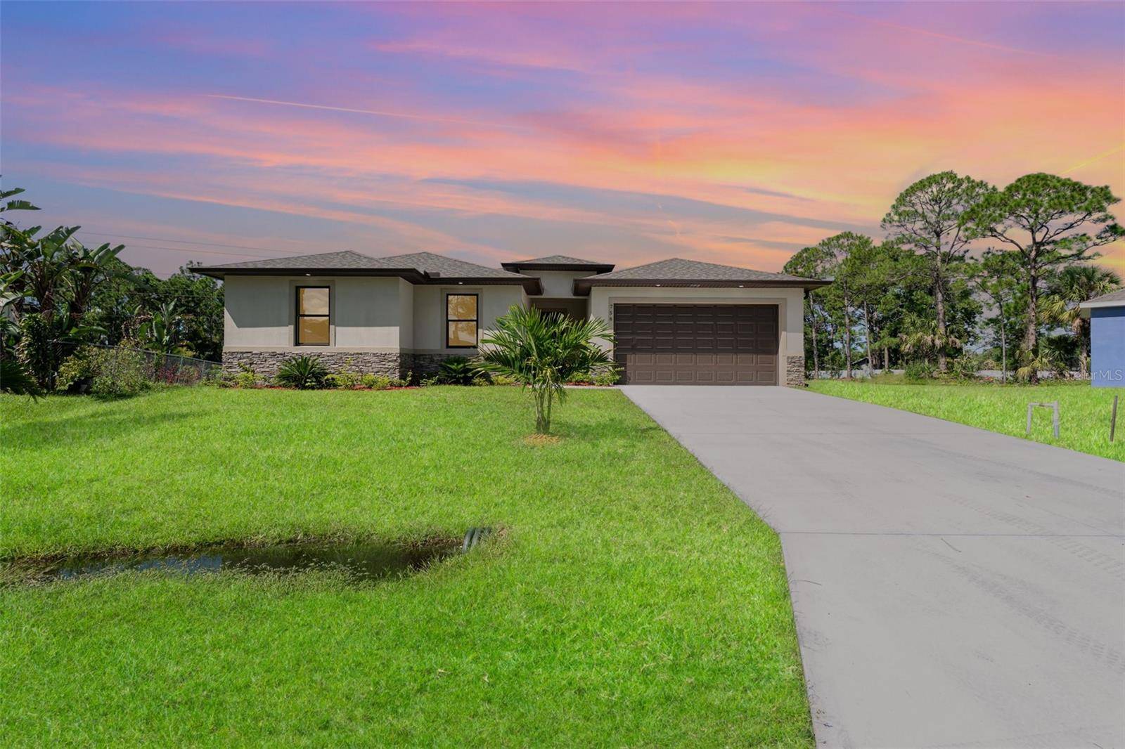 900 LAVA ST SE, Palm Bay, FL 32909