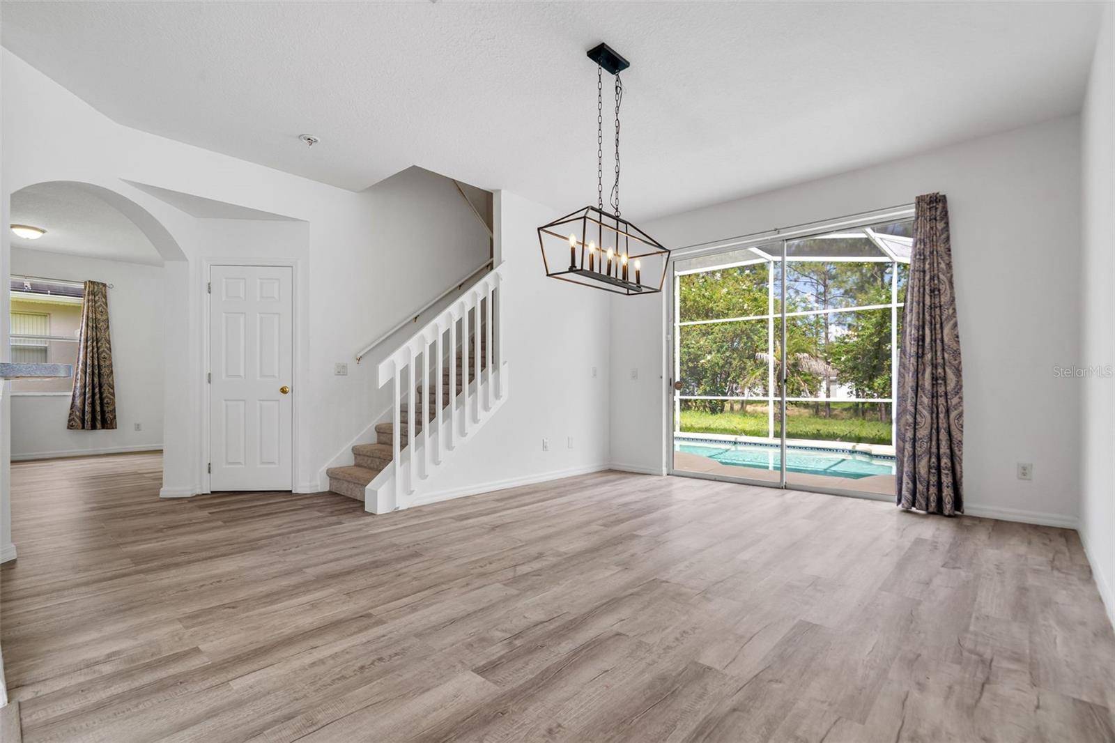 238 N HAMPTON DR, Davenport, FL 33897