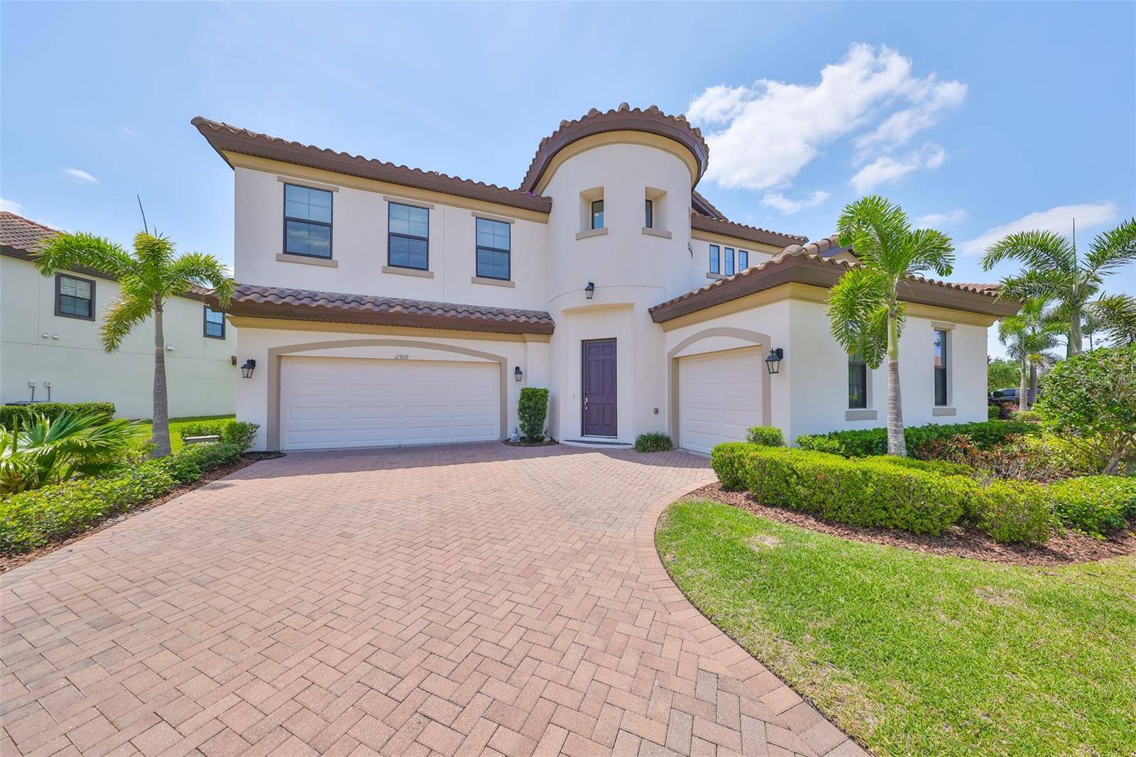 11909 CLIMBING FERN AVE, Riverview, FL 33579