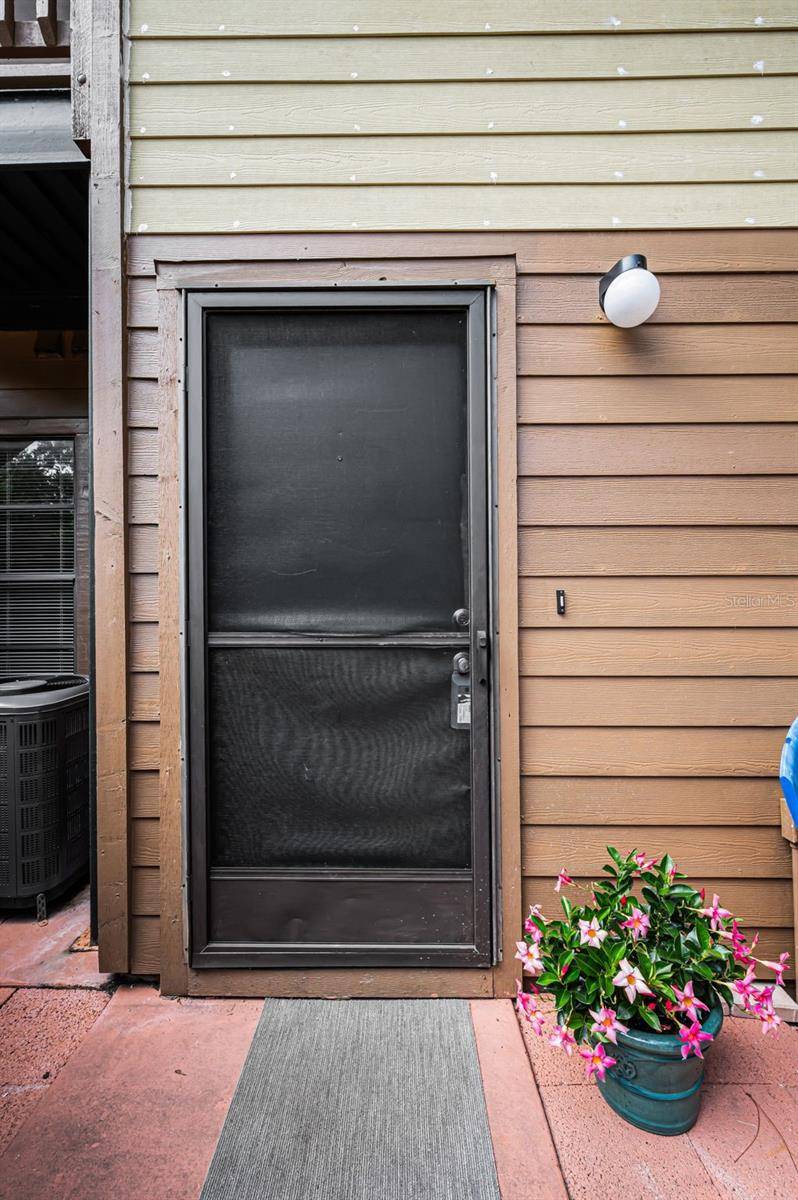 2205 LENNOX RD E #2205, Palm Harbor, FL 34683