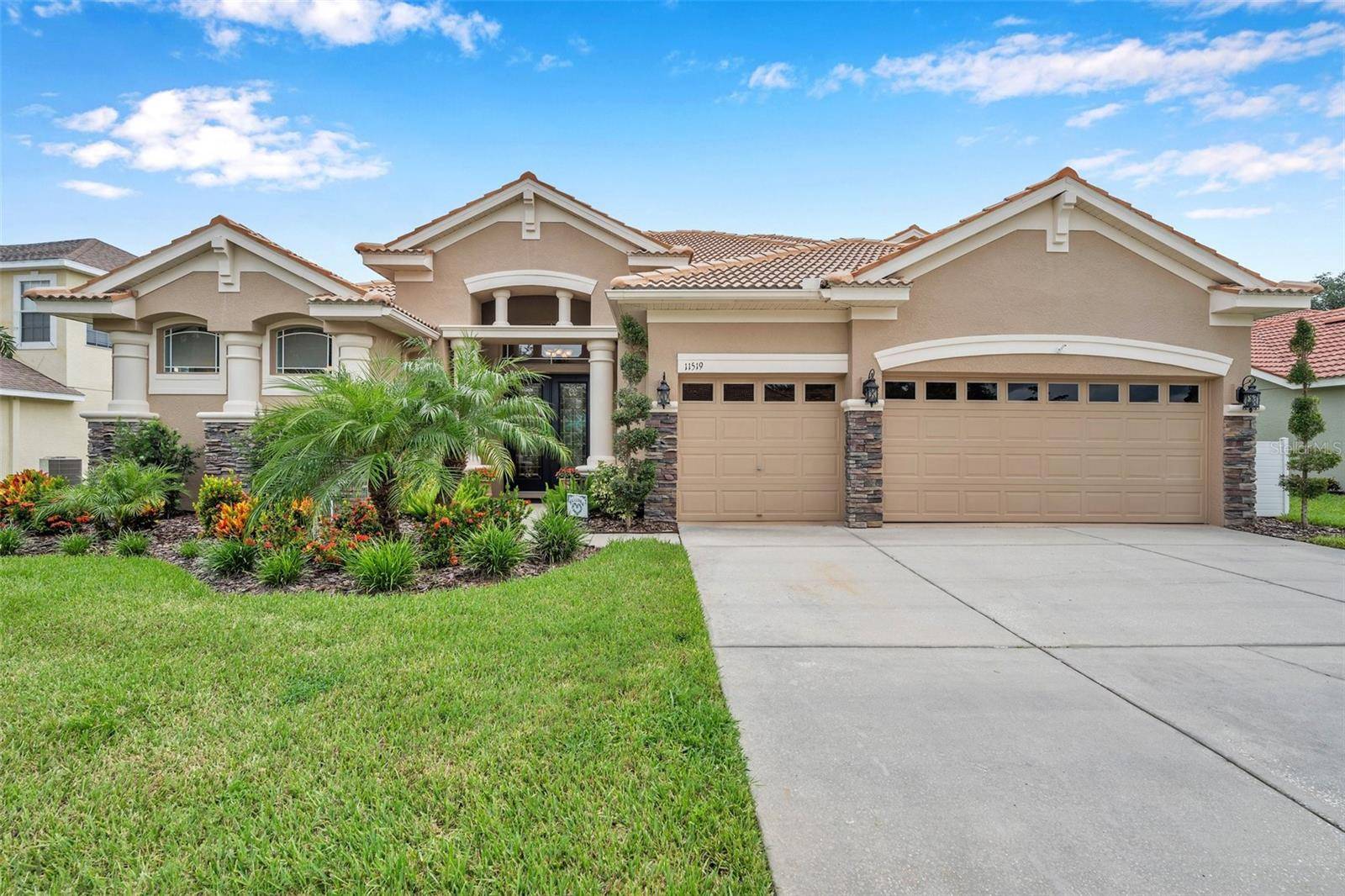 11519 BELLE HAVEN DR, New Port Richey, FL 34654