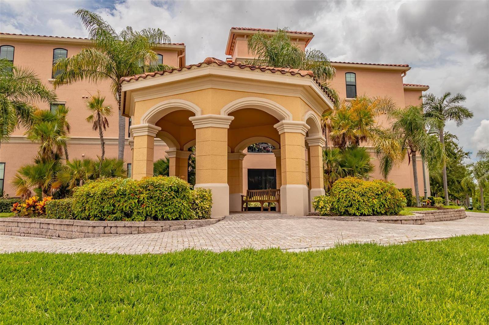 2755 VIA CAPRI #1225, Clearwater, FL 33764