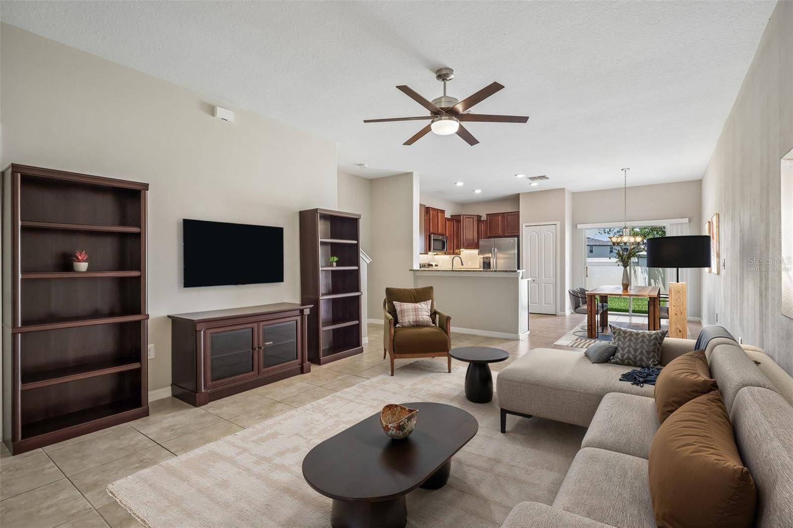 2246 GOLDEN FALCON DR, Ruskin, FL 33570