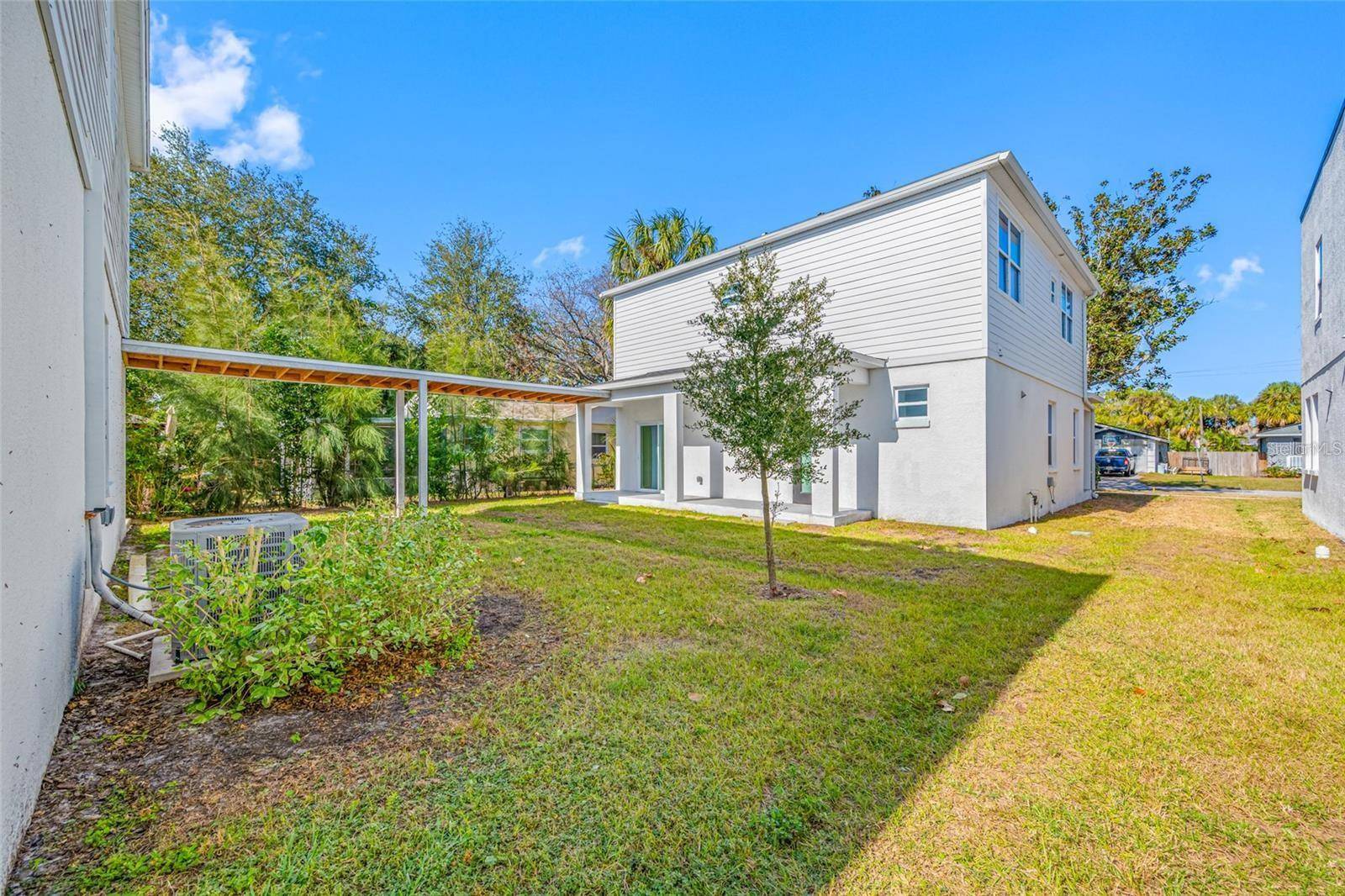 6910 DARTMOUTH AVE N, St Petersburg, FL 33710