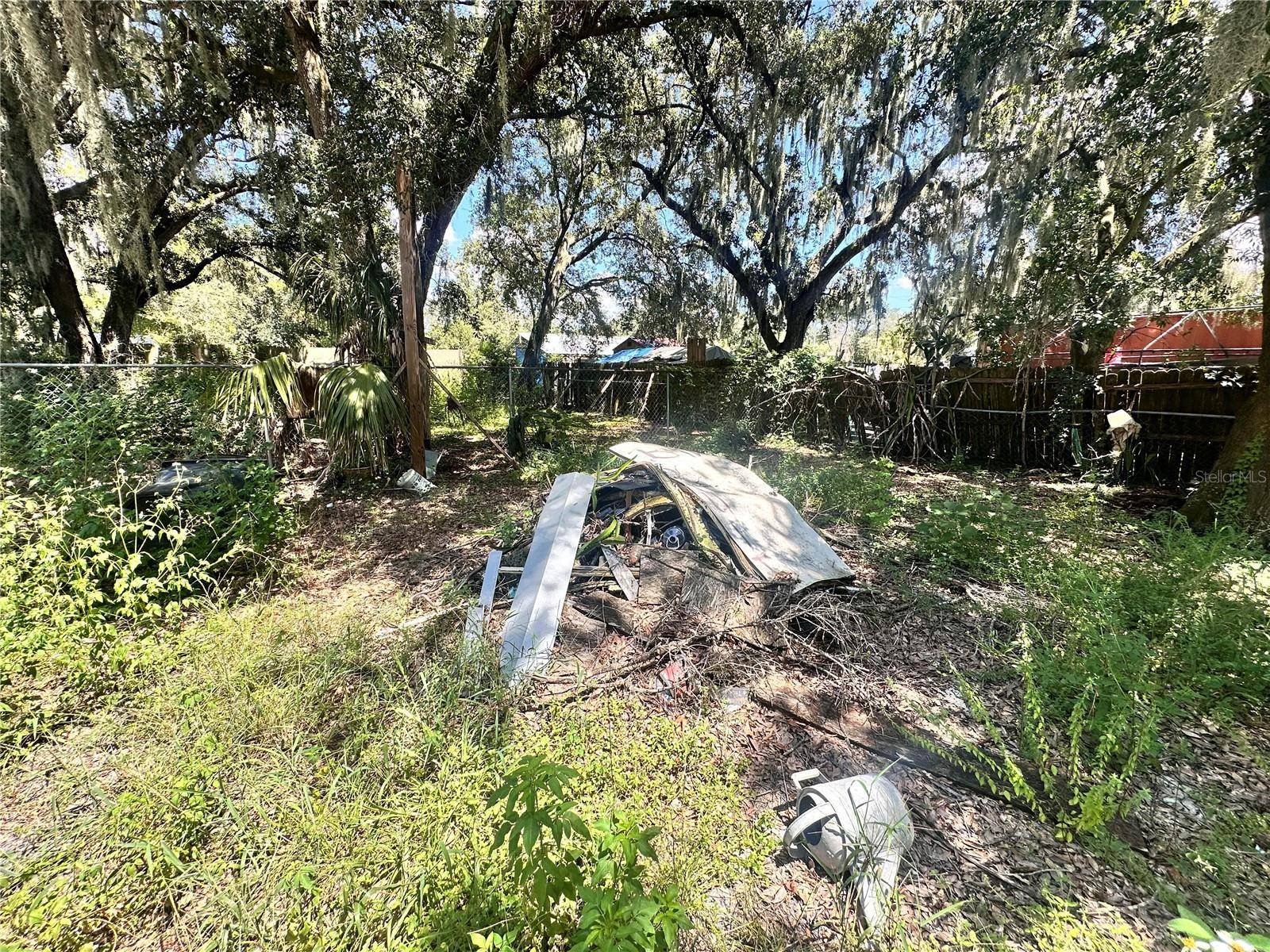 9011 CAREY RD, Lithia, FL 33547
