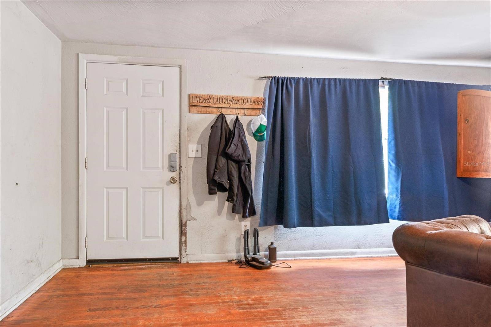 4849 GRAND AVE, De Leon Springs, FL 32130