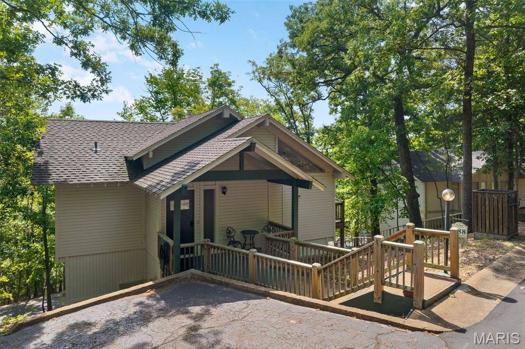 288 Bent Shadow LN, Osage Beach, MO 65065