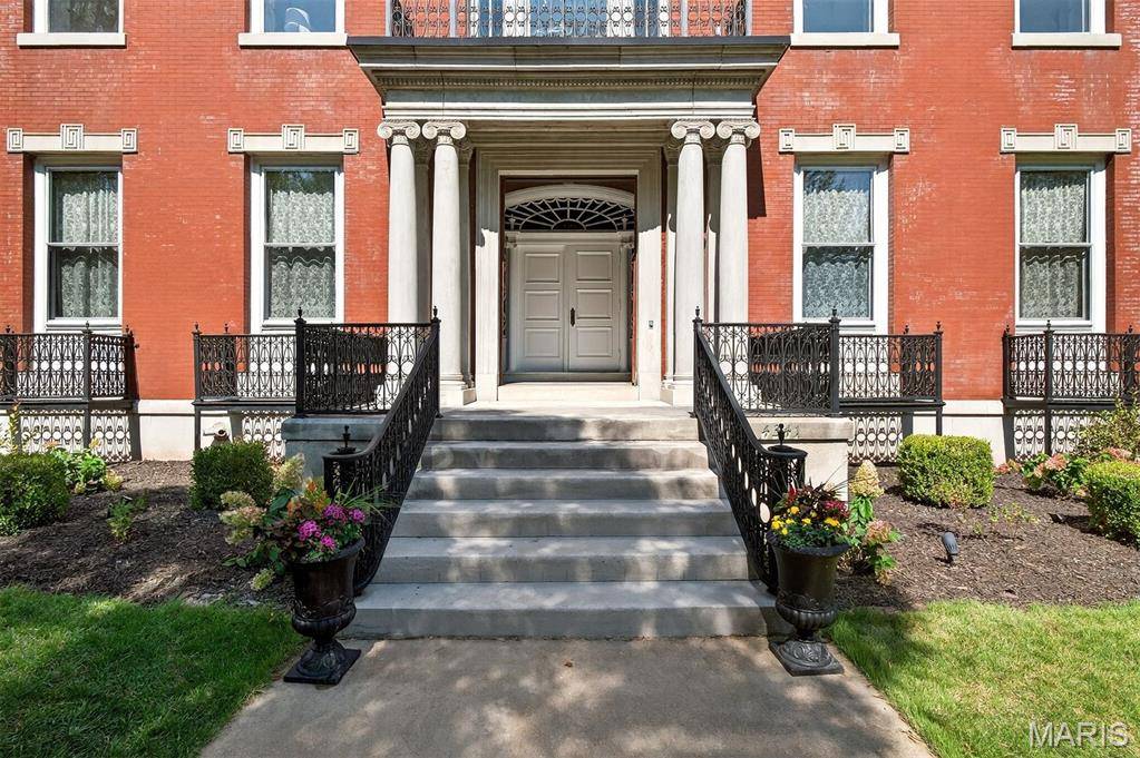 4341 Westminster PL #1, St Louis, MO 63108