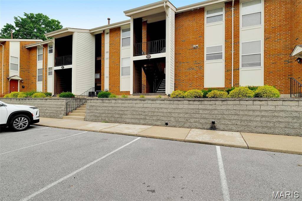 1989 Hunting Lake CT #303, St Louis, MO 63122