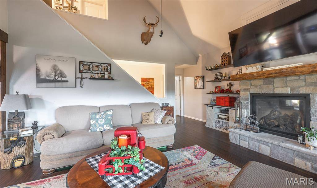 8096 Buffington RD, Summersville, MO 65571