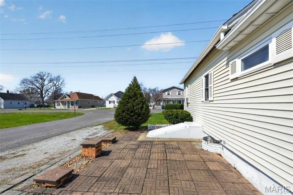 1005 S Macoupin ST, Gillespie, IL 62033