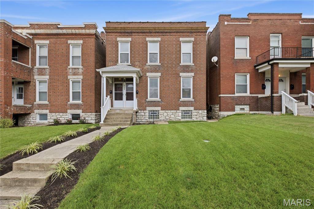 6225 Victoria AVE, St Louis, MO 63139