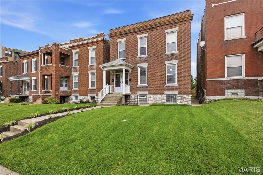 6225 Victoria AVE, St Louis, MO 63139