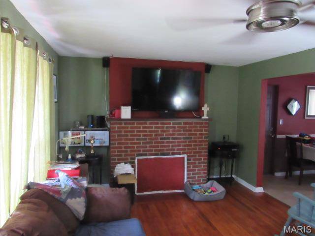 414 Brittany LN, Belleville, IL 62223
