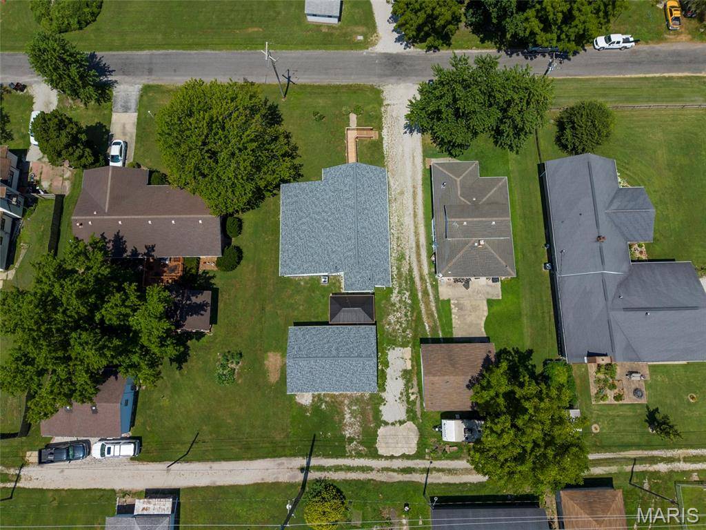 106 W Henry ST, Gillespie, IL 62033