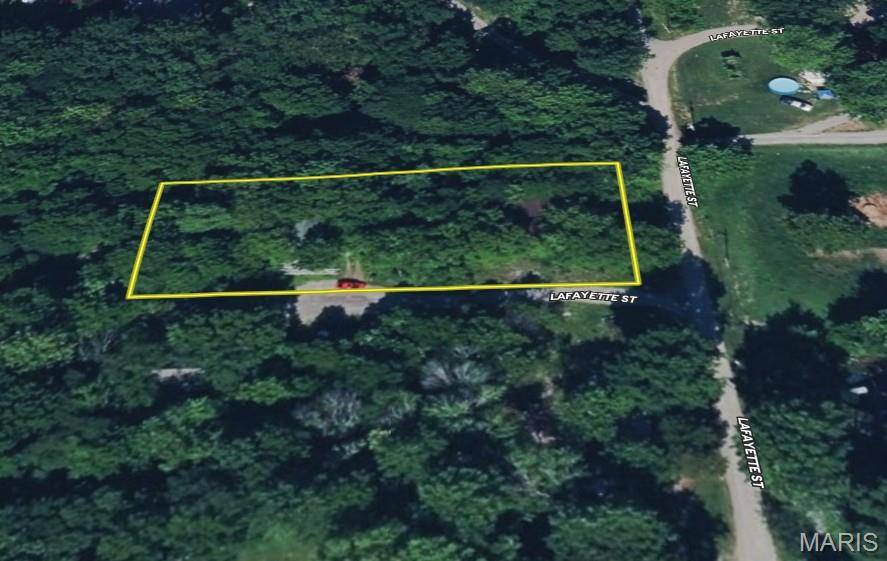 687 Henry Luthy Memorial DR, Percy, IL 62297