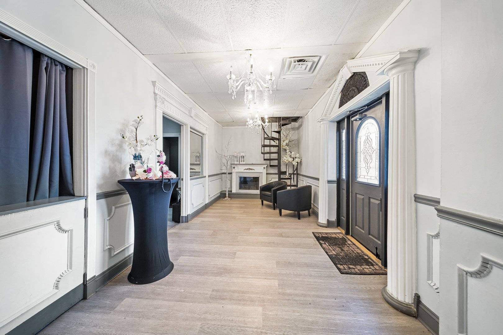 6155 W FULLERTON AVE, Chicago, IL 60639