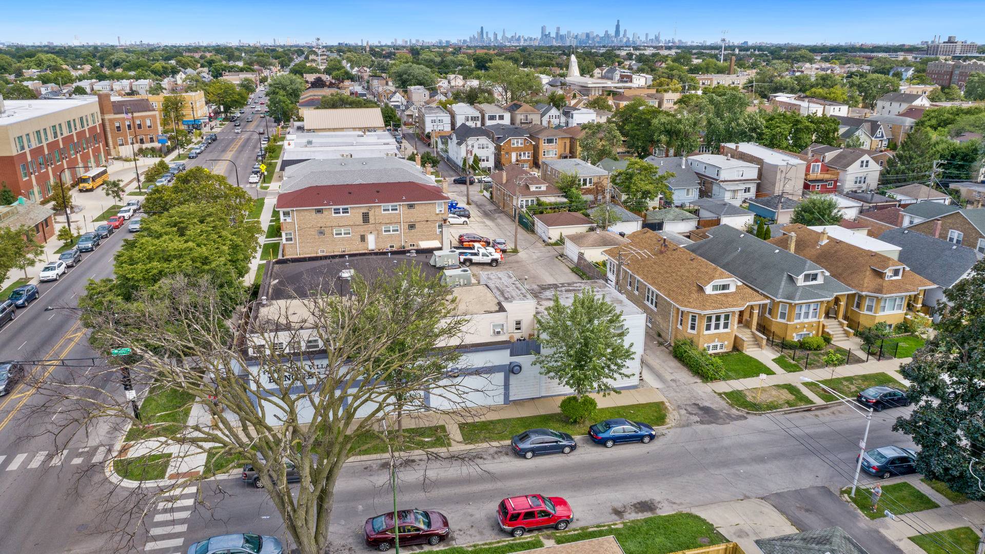 6155 W FULLERTON AVE, Chicago, IL 60639