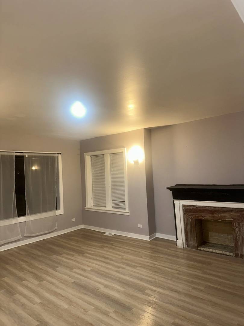 8017 S Saint Lawrence AVE #1, Chicago, IL 60619