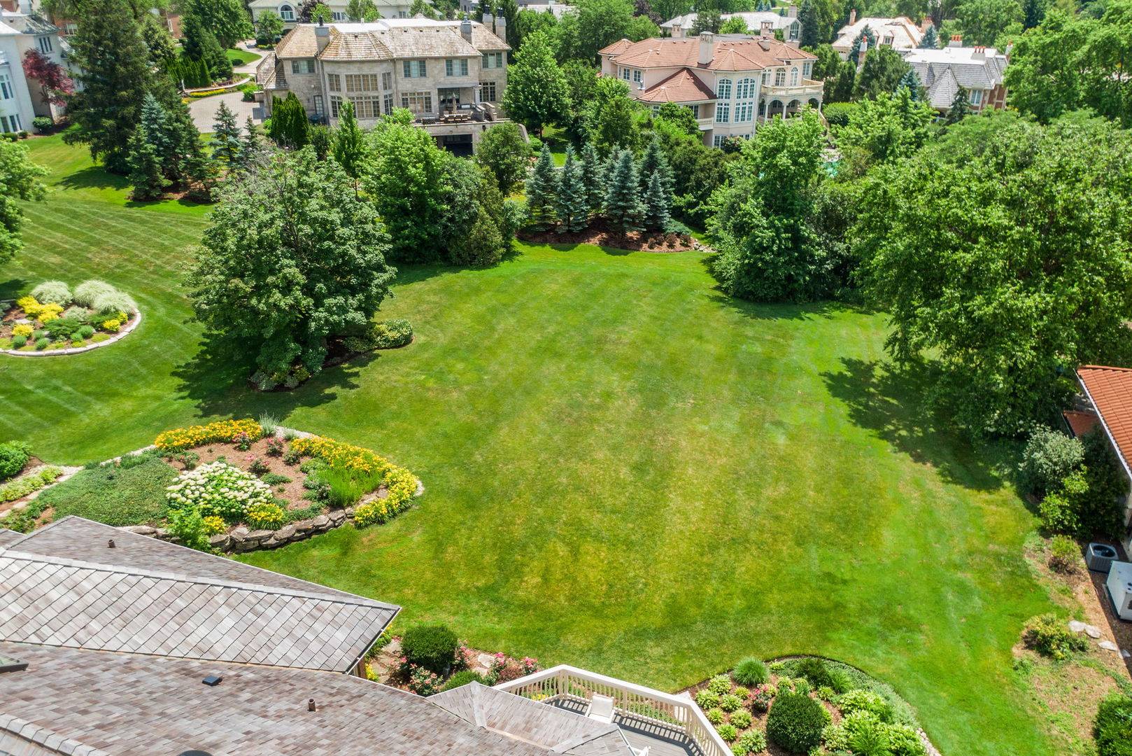 2016 Midwest club Pkwy, Oak Brook, IL 60523