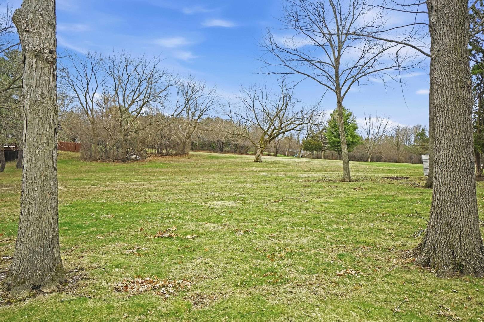 38705 N Pine Grove AVE, Wadsworth, IL 60083