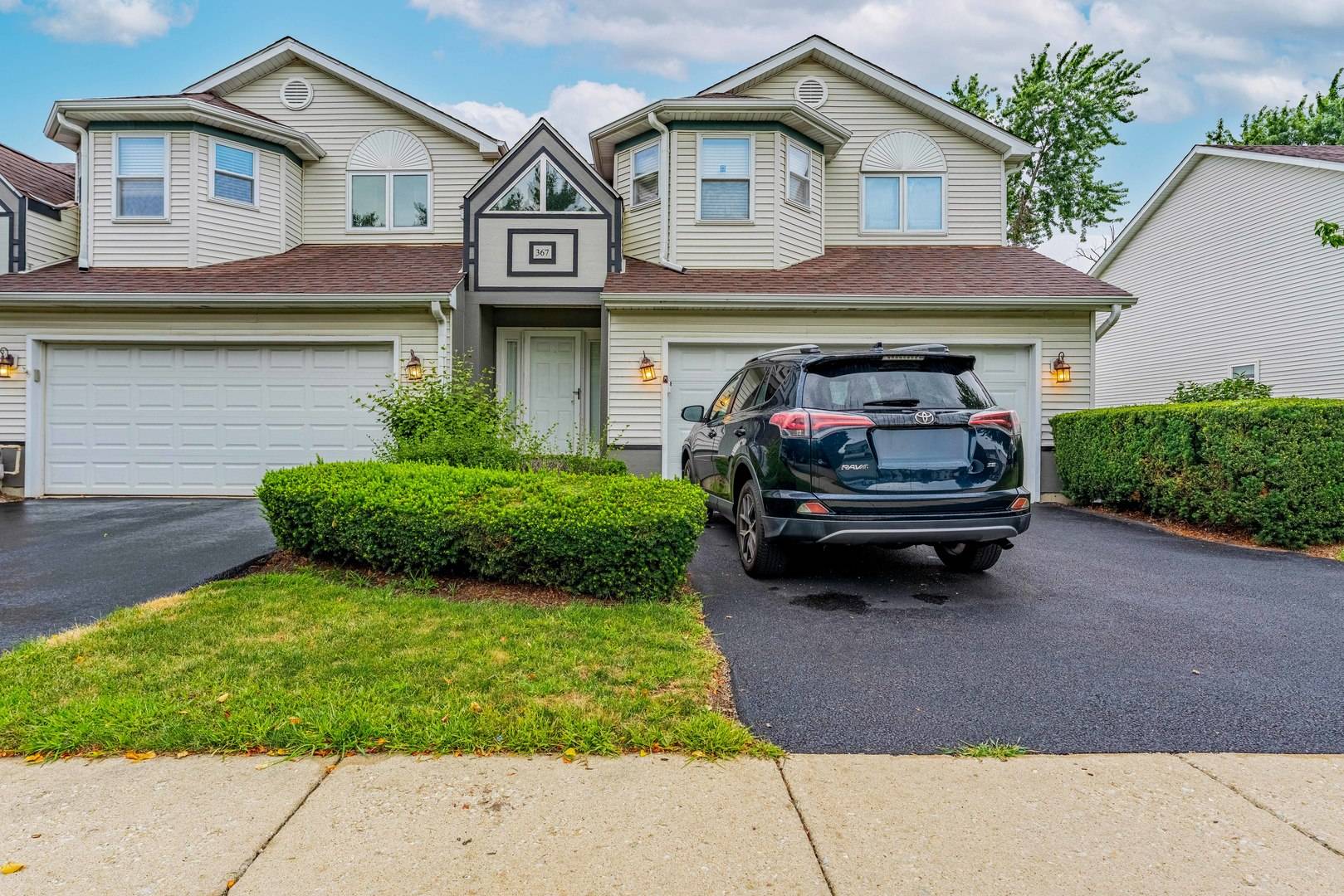 367 Inner Circle DR, Bolingbrook, IL 60490