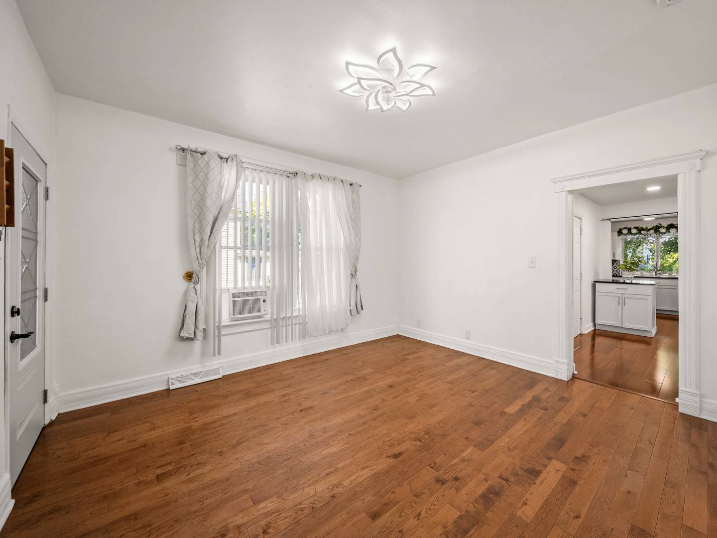 429 Center ST, Waukegan, IL 60085