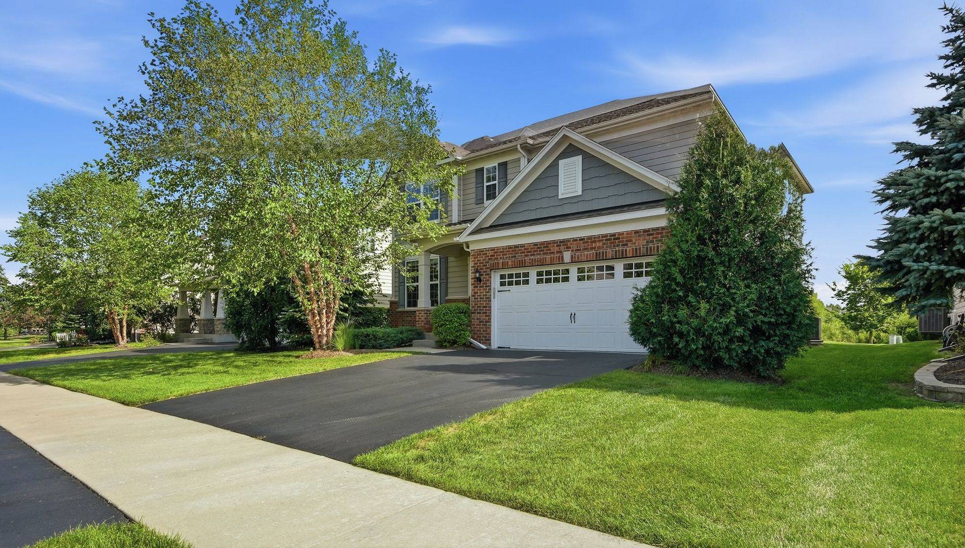 5 Palisades BLVD, Hawthorn Woods, IL 60047
