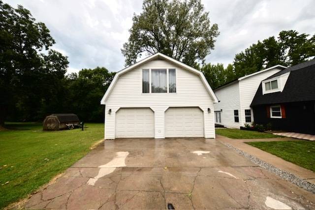 406 W Park ST, Benton, IL 62812
