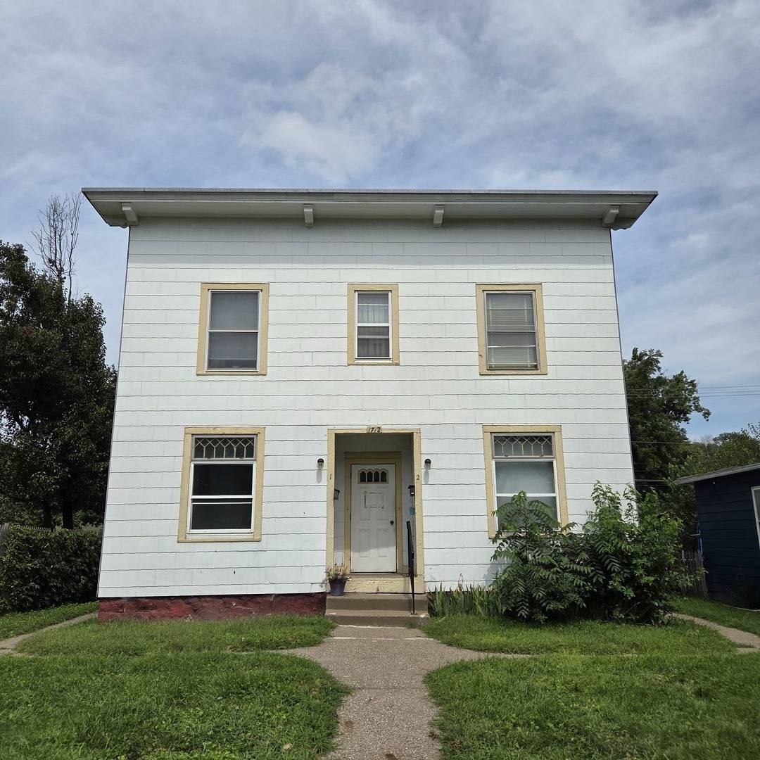1712 W 7th ST, Davenport, IA 52802