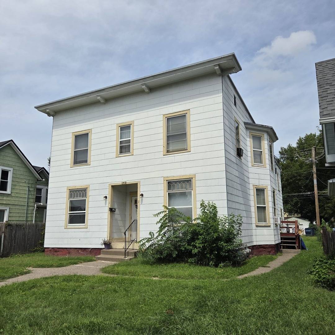 1712 W 7th ST, Davenport, IA 52802