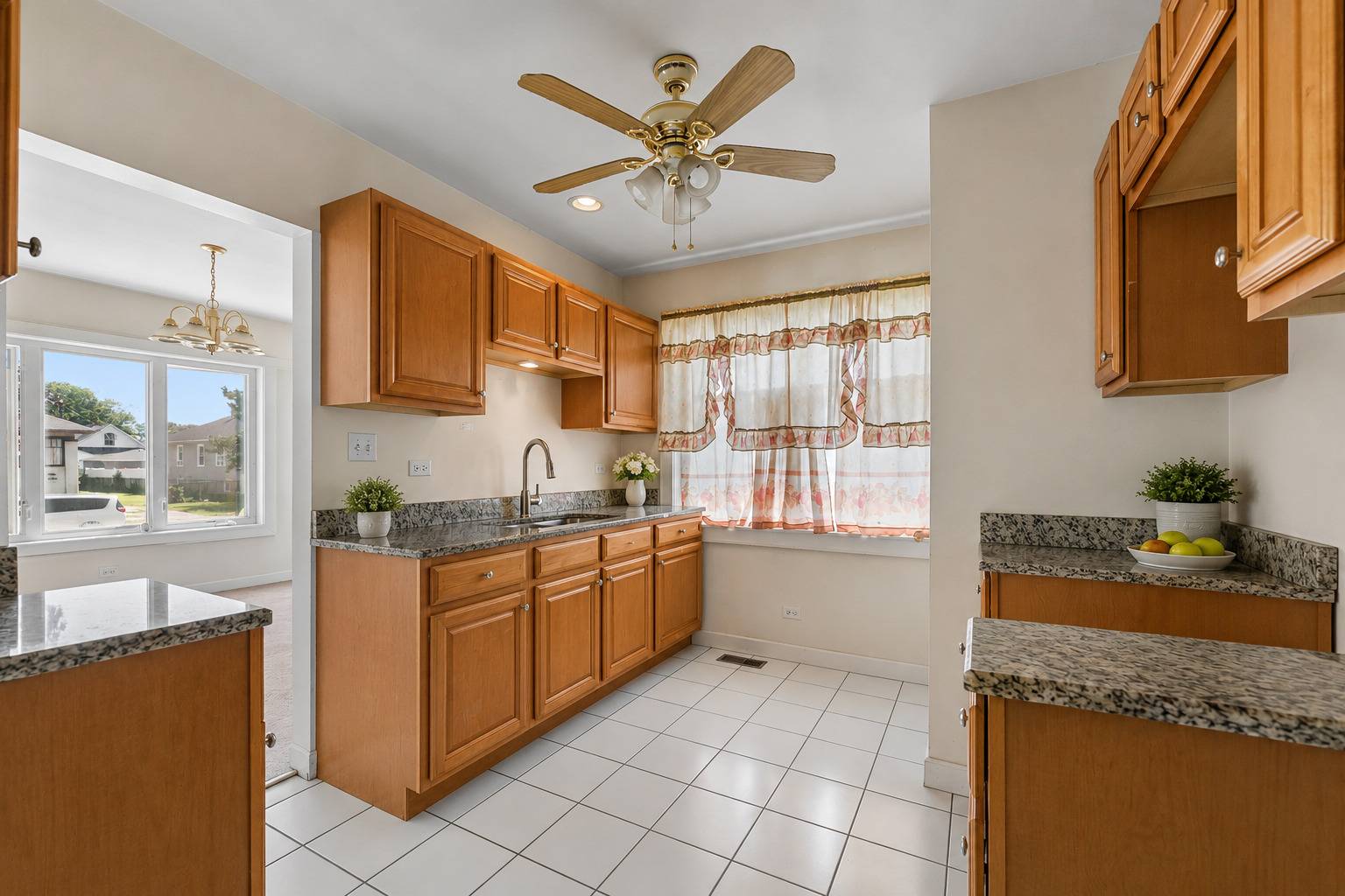 412 S 9th AVE, Maywood, IL 60153