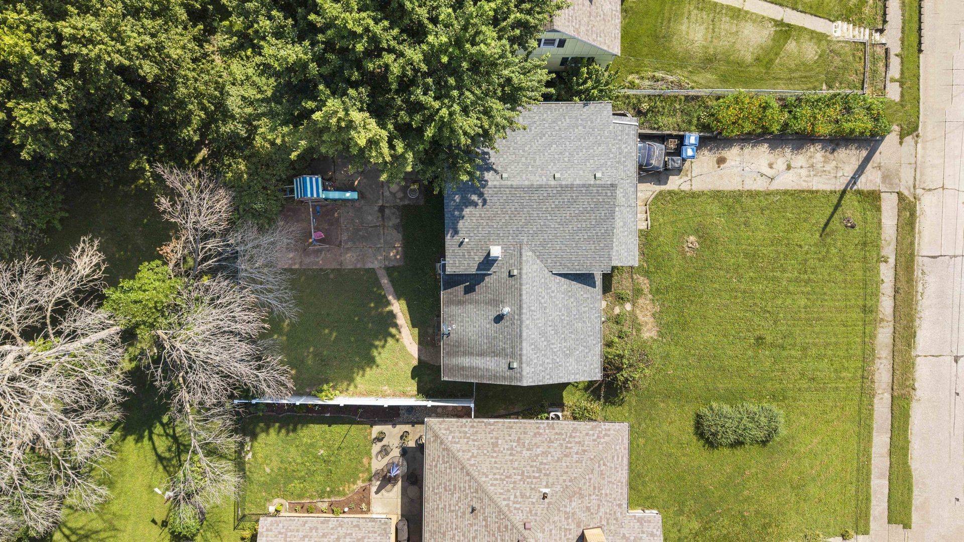 654 E 32nd ST, Davenport, IA 52803