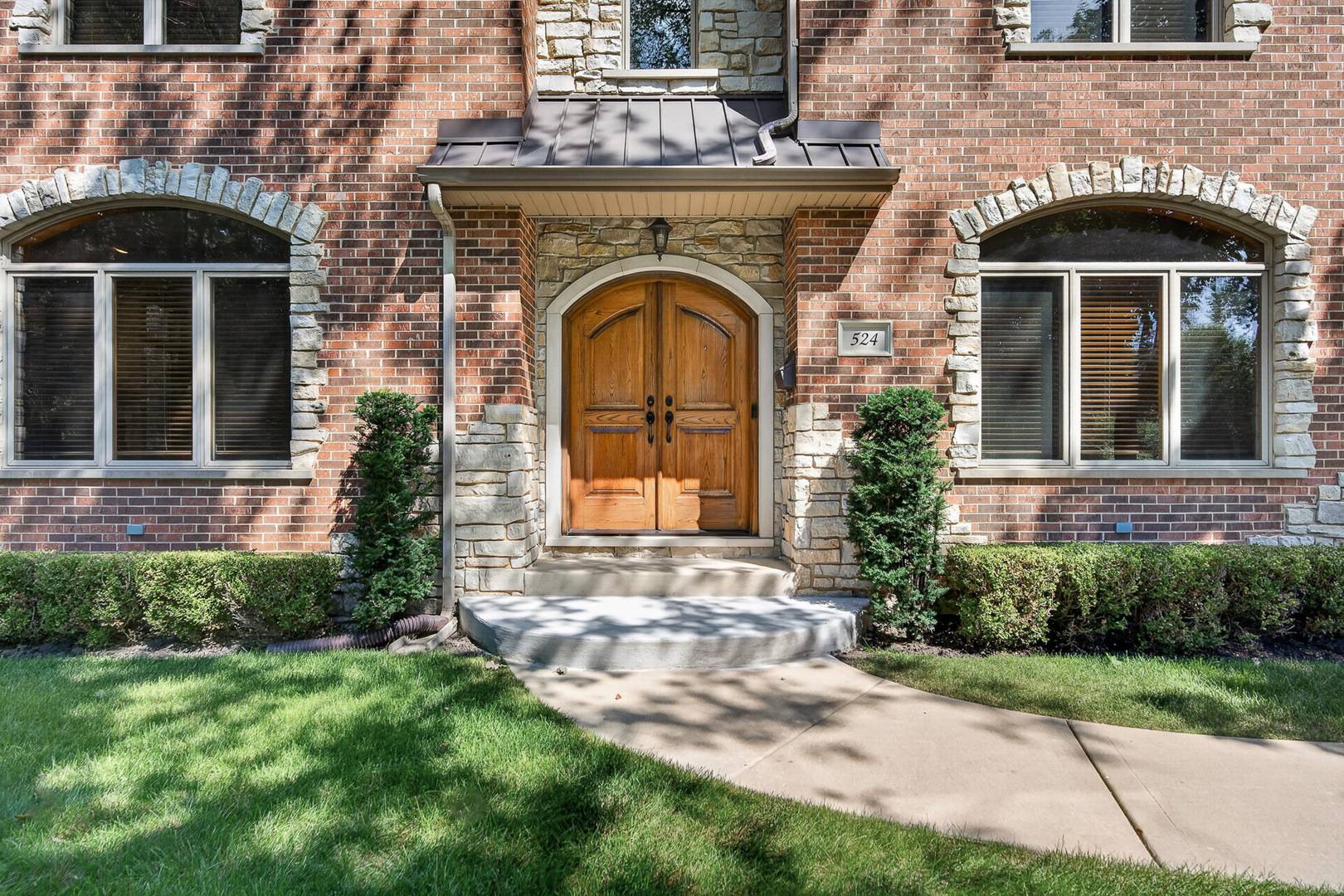 524 E Washington AVE, Lake Bluff, IL 60044