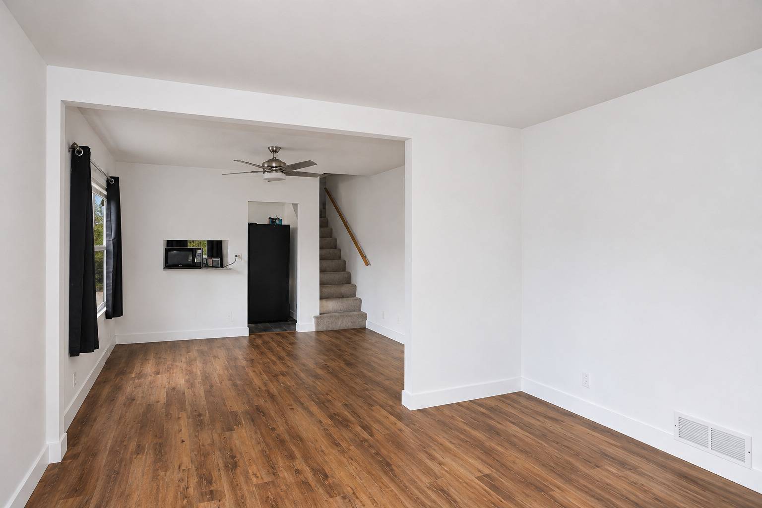 658 Columbia AVE, Elgin, IL 60120