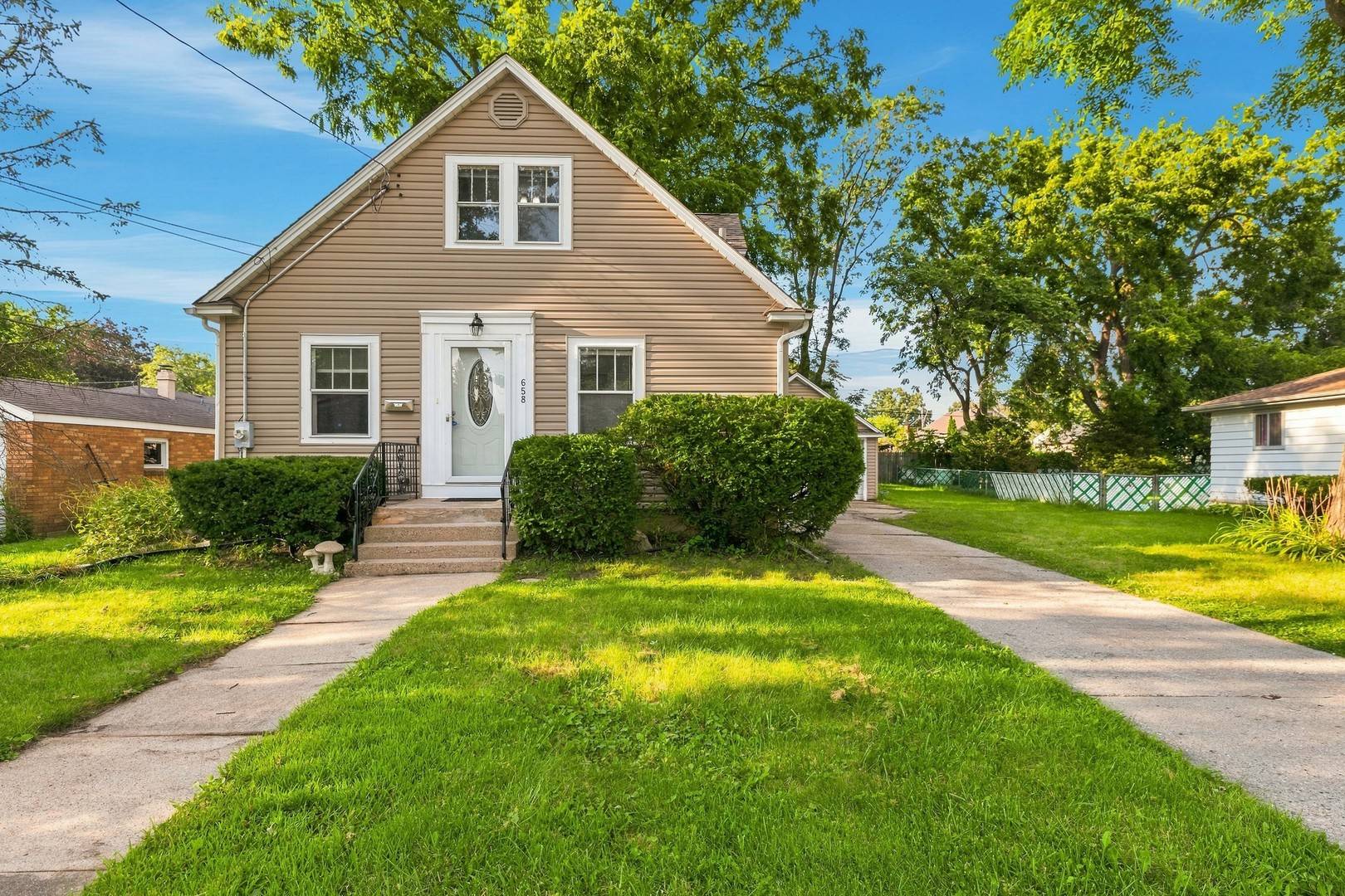658 Columbia AVE, Elgin, IL 60120
