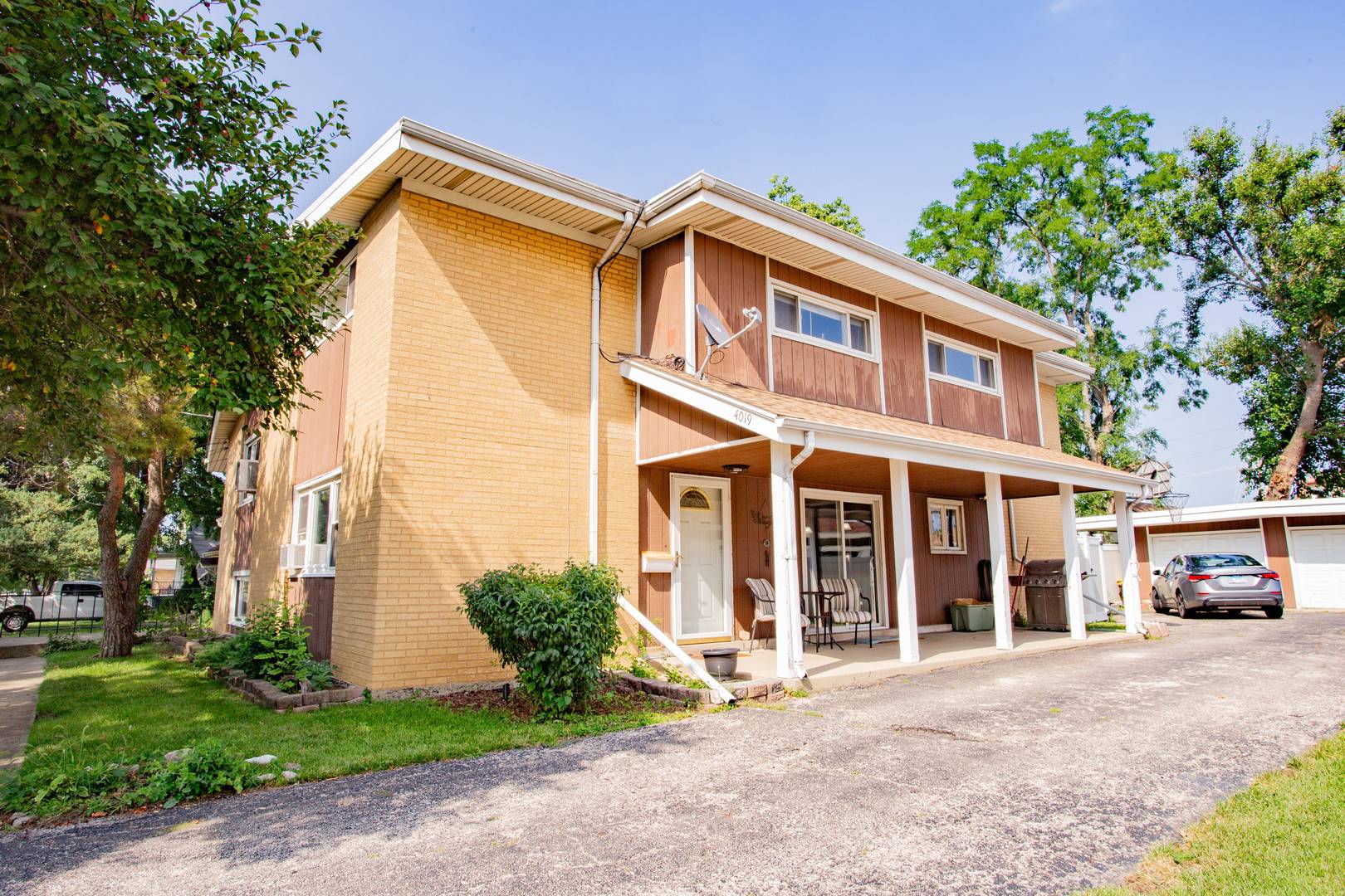 4019 Judd AVE, Schiller Park, IL 60176