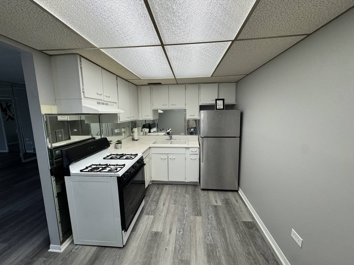 3133 Bernice RD #2, Lansing, IL 60438