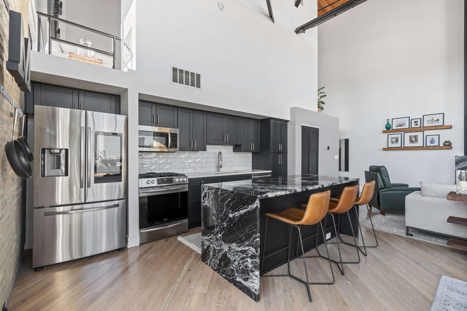 2614 N Clybourn AVE #401, Chicago, IL 60614