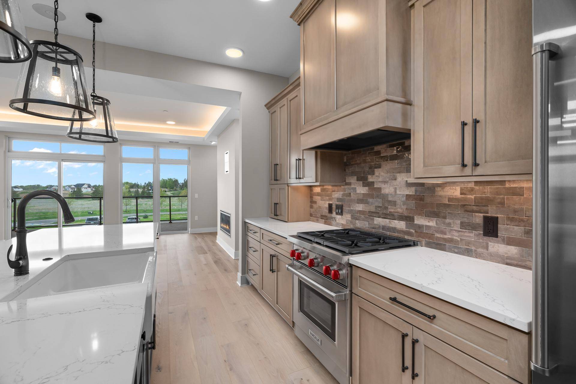 1 Hill Farm RD #205, North Oaks, MN 55127
