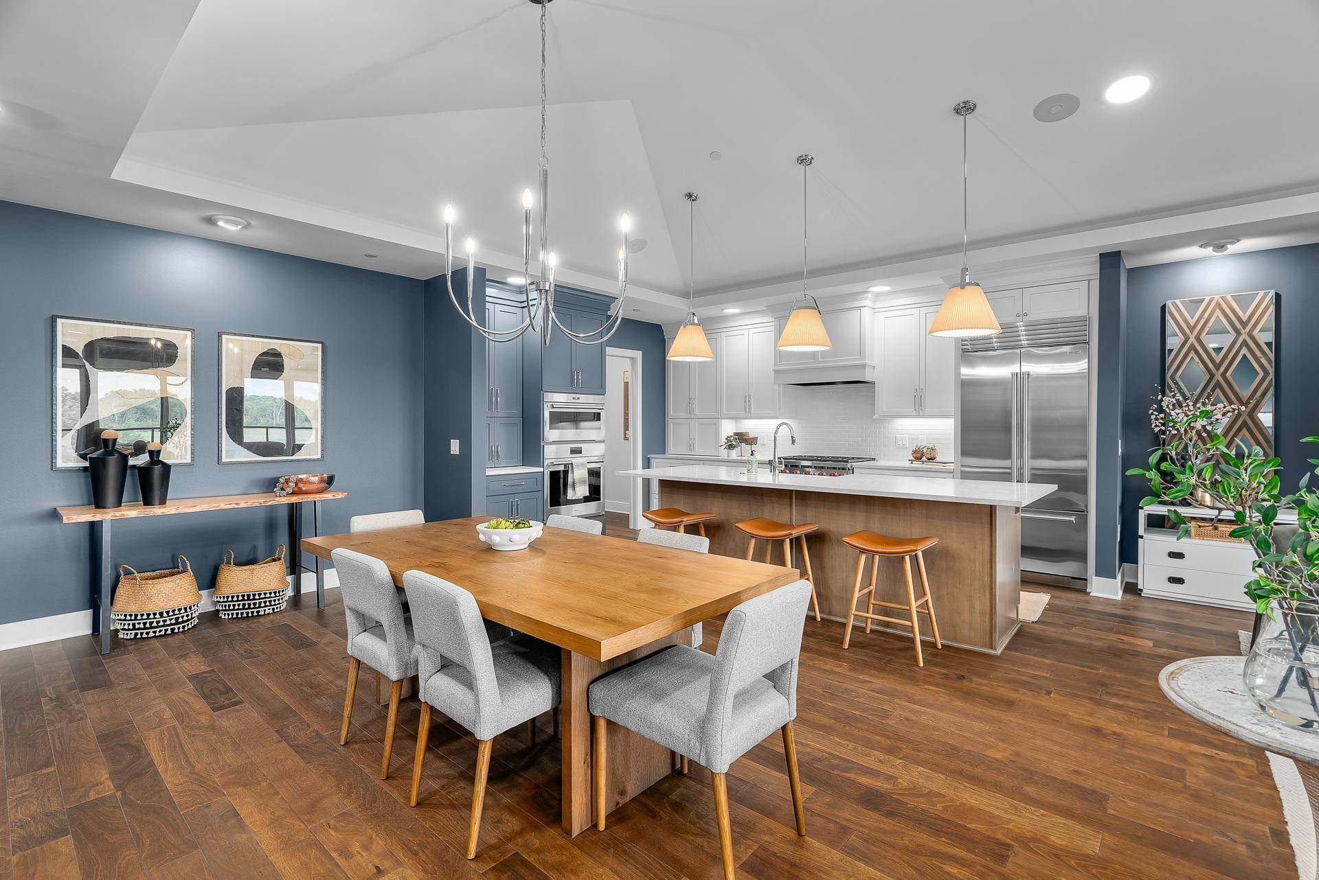 1 Hill Farm RD #302, North Oaks, MN 55127