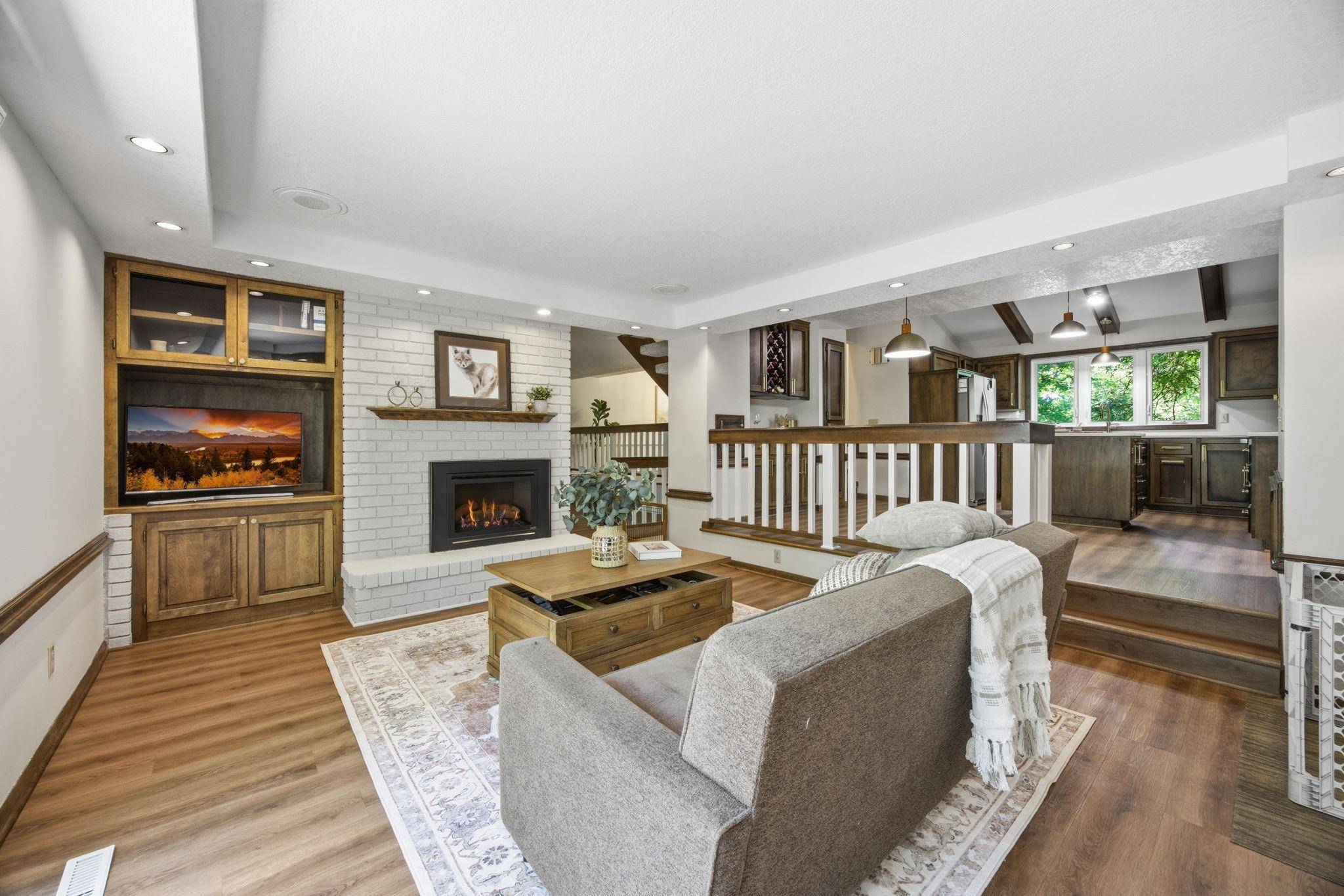1849 Stinson BLVD, New Brighton, MN 55112