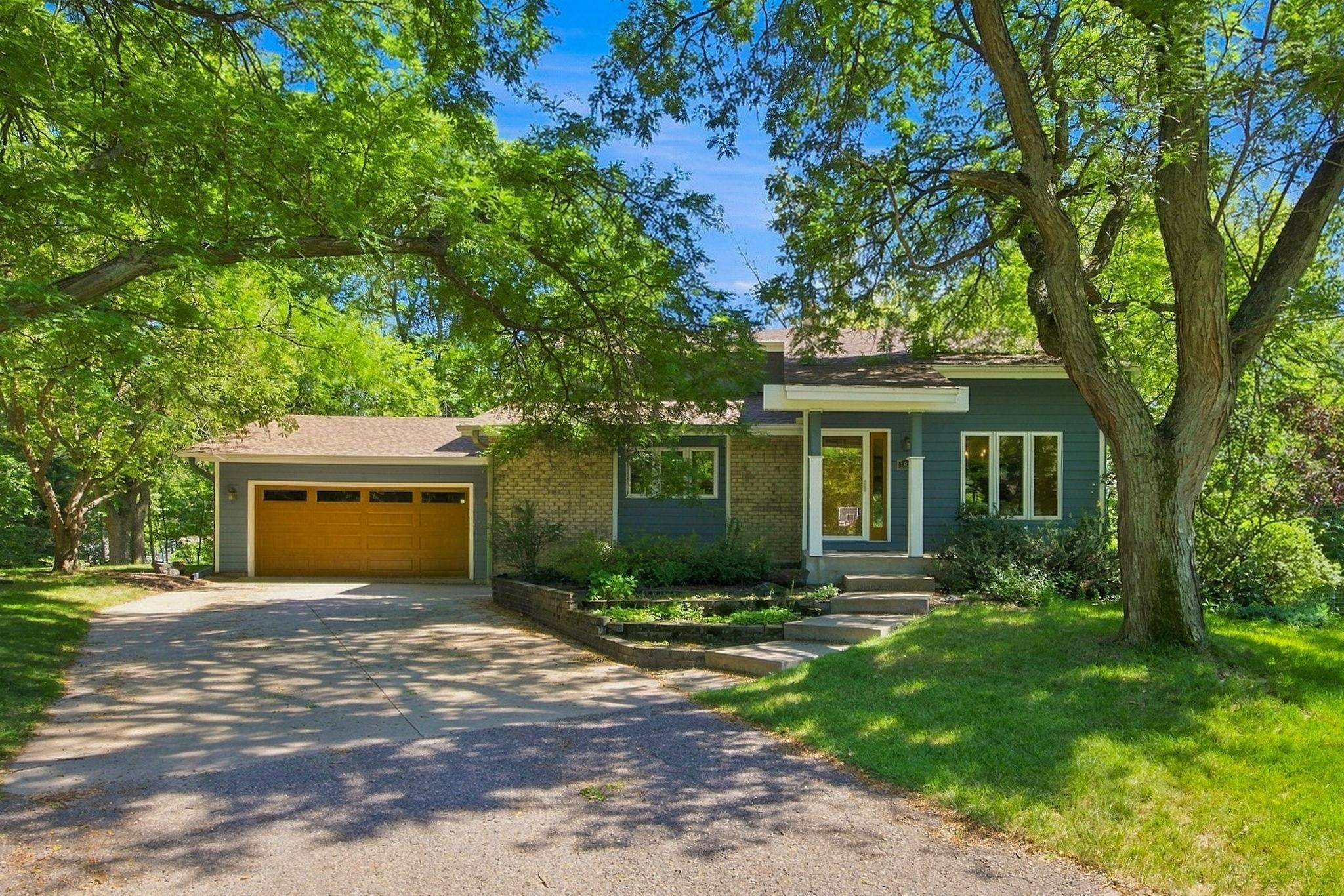 1849 Stinson BLVD, New Brighton, MN 55112