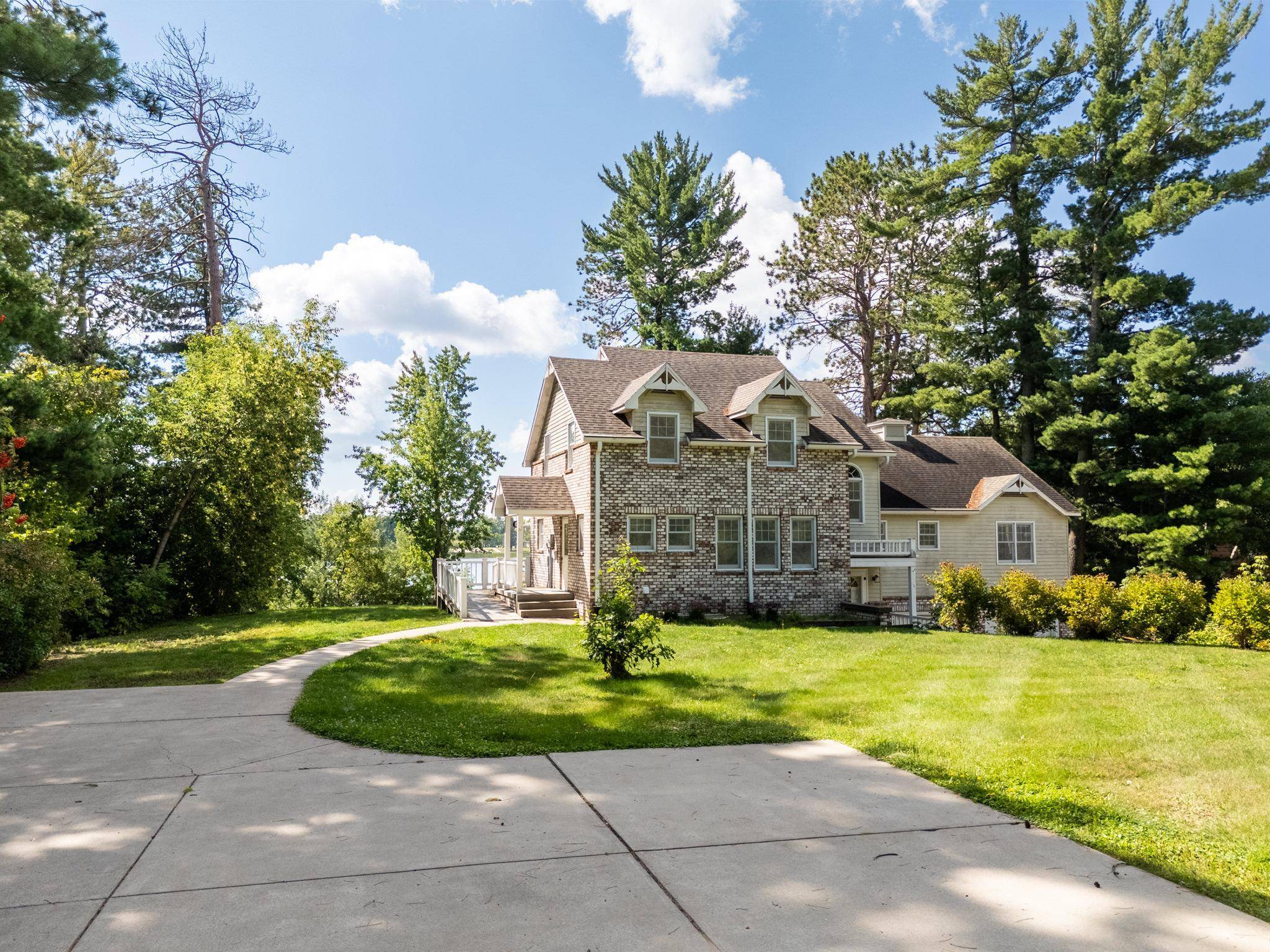 120 NE 14th ST, Grand Rapids, MN 55744