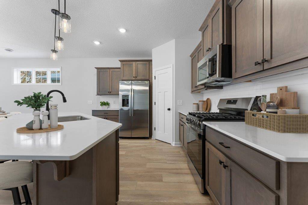 540 Tulare TER, Newport, MN 55055