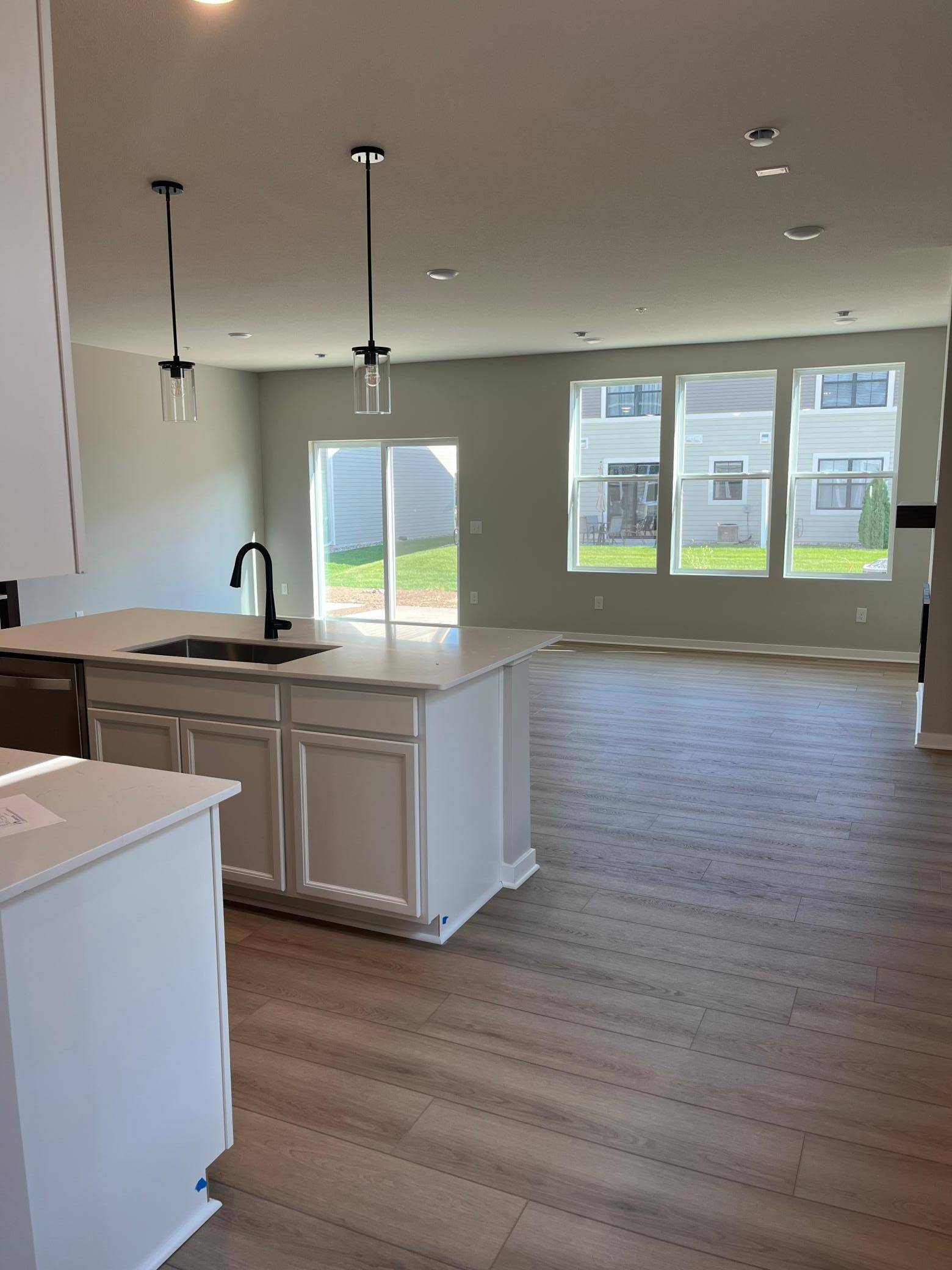 17970 Genoa DR, Lakeville, MN 55044