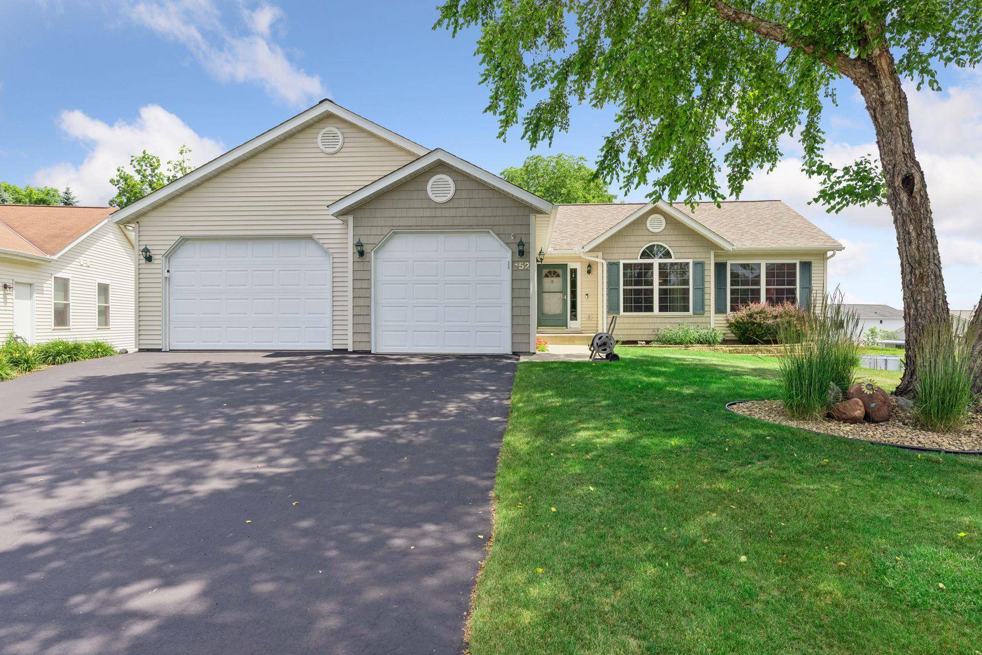152 Sylla ST, River Falls, WI 54022